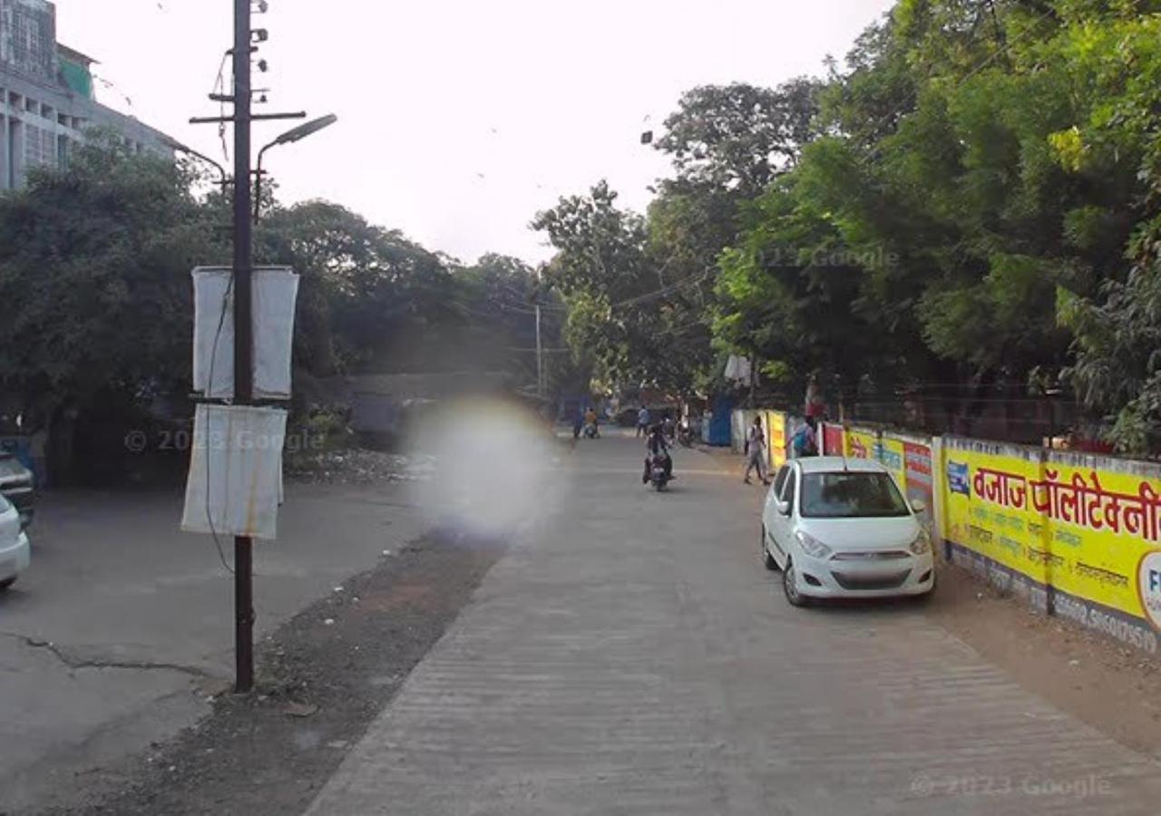 Hotel Blue Paradise Chandrapur Exteriör bild