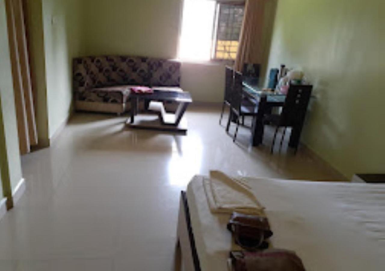 Hotel Blue Paradise Chandrapur Exteriör bild