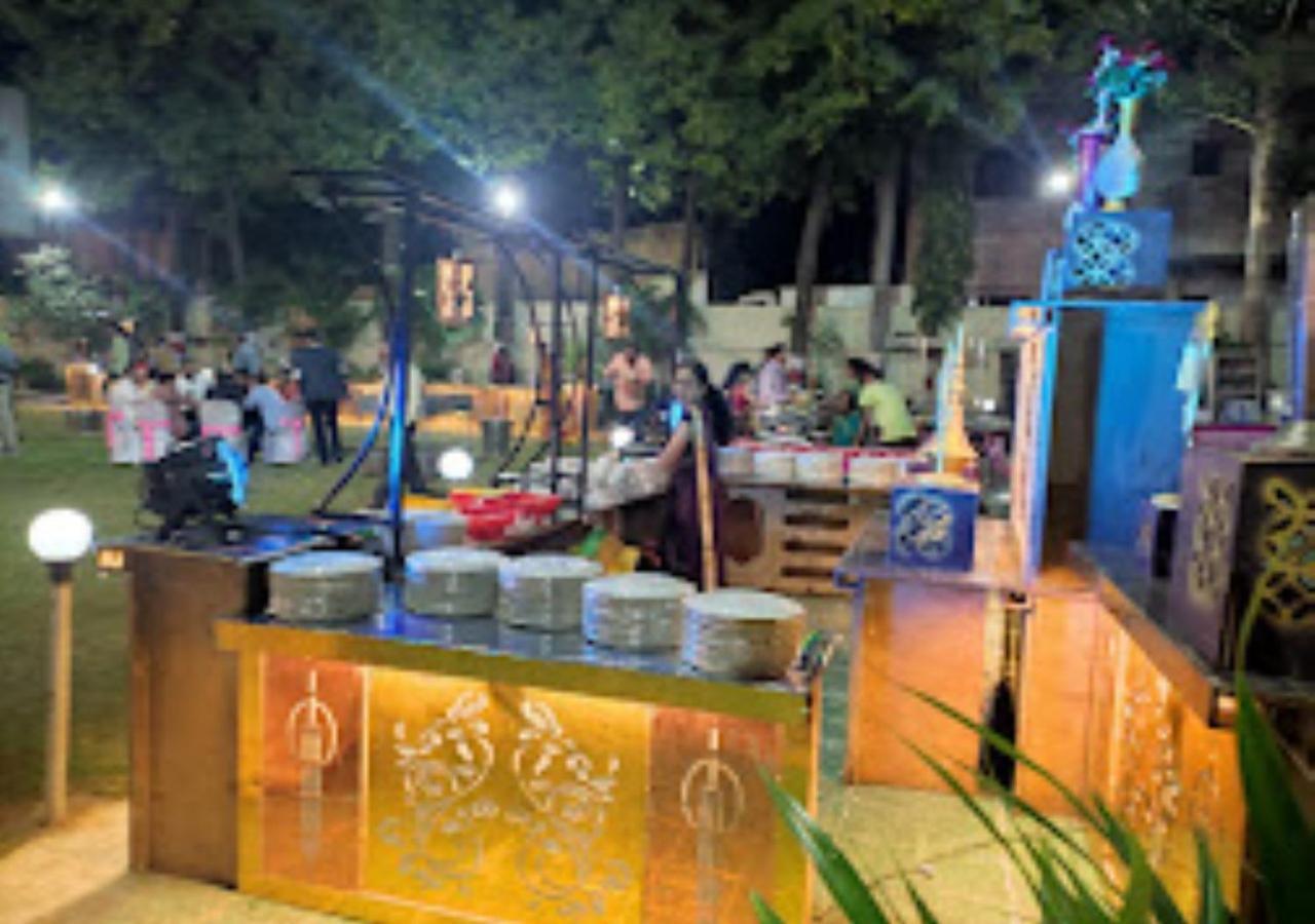 Hotel Blue Paradise Chandrapur Exteriör bild
